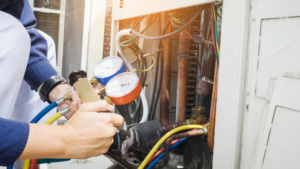 Expert technician providing AC maintenance and repair solutions in Doha, Qatar.